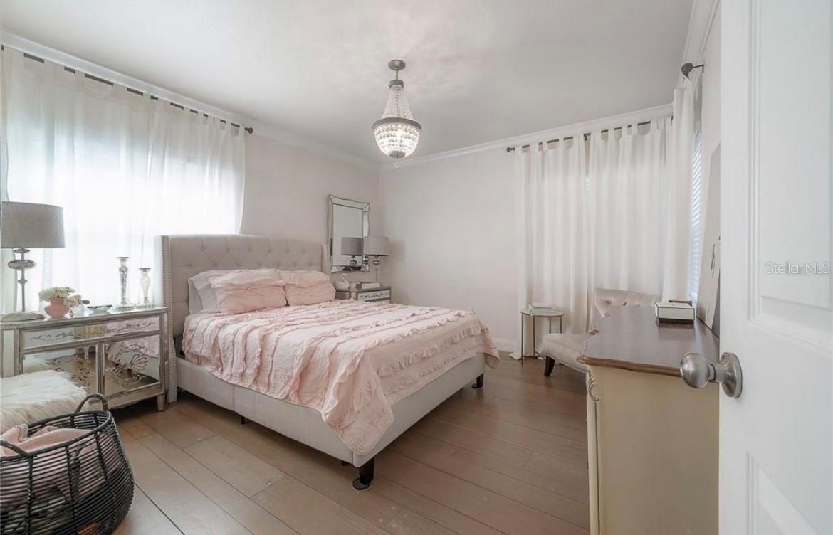 BAYSHORE BEAUTIFUL SUB - Residential