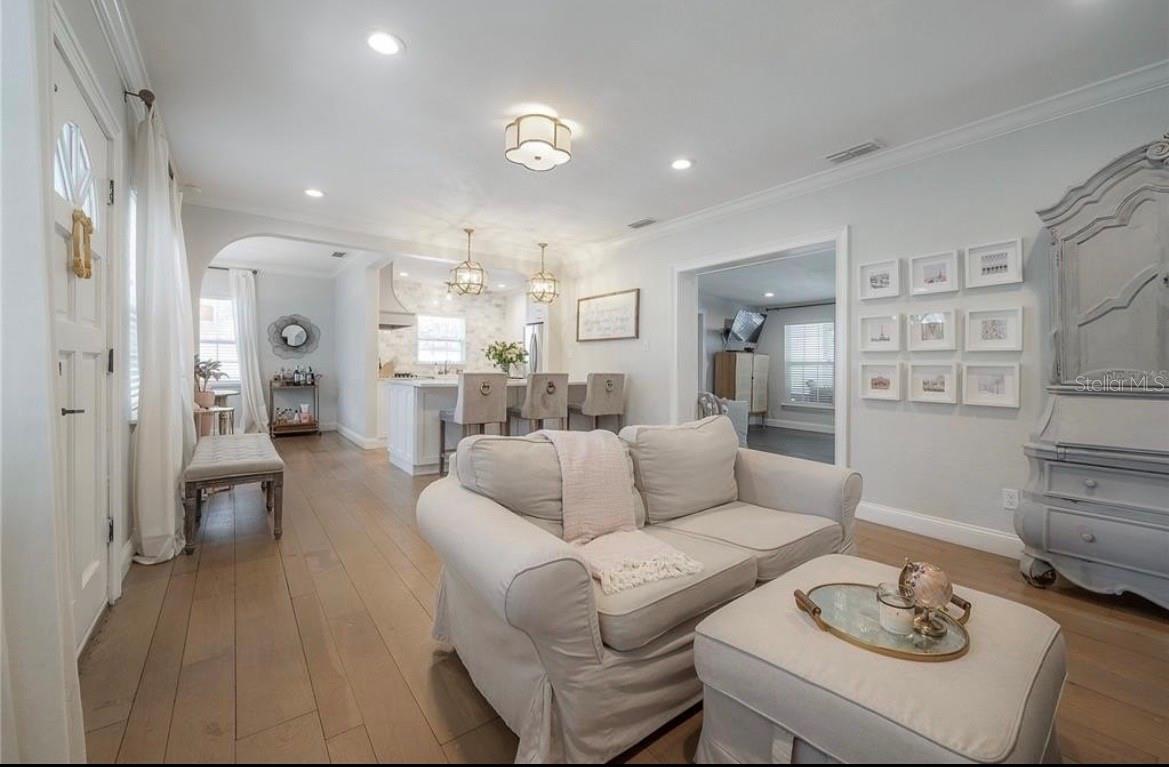 BAYSHORE BEAUTIFUL SUB - Residential