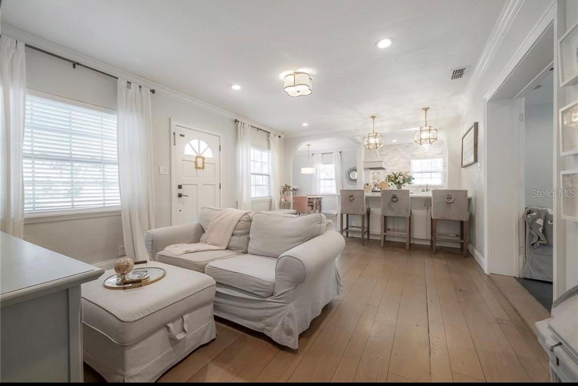 BAYSHORE BEAUTIFUL SUB - Residential