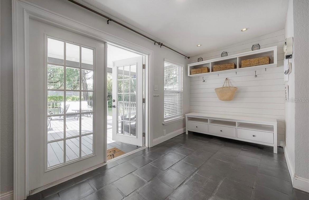 BAYSHORE BEAUTIFUL SUB - Residential