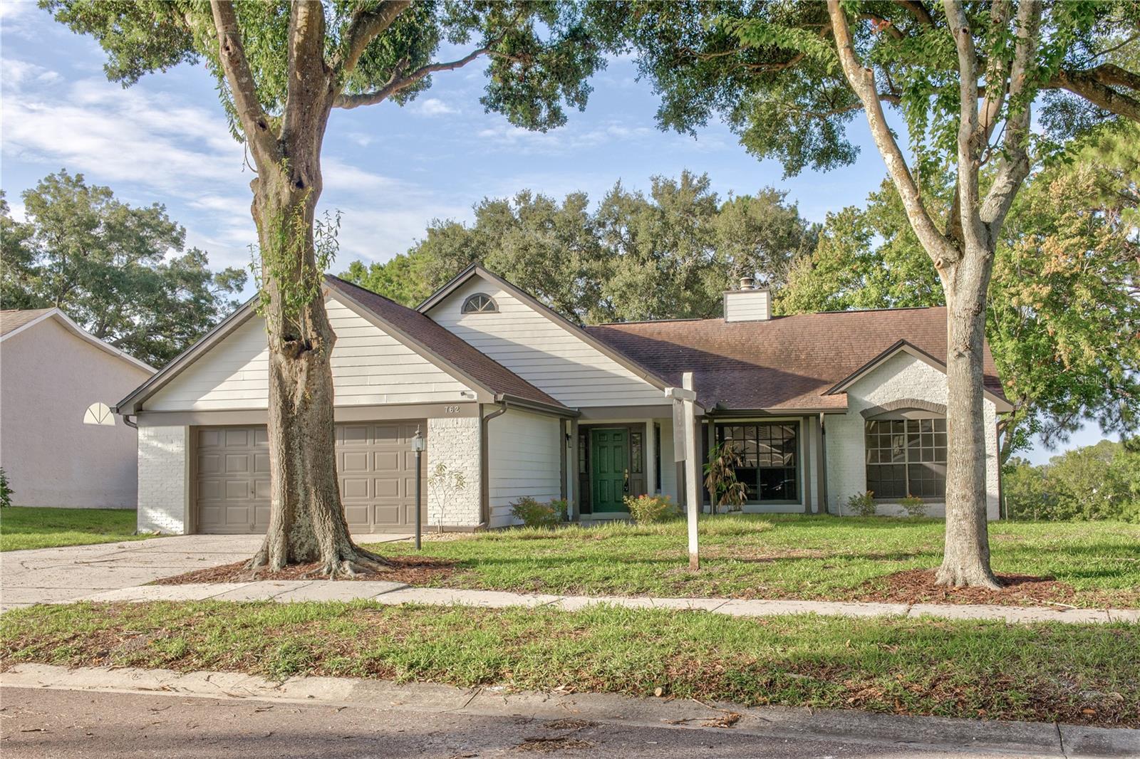 762 LAKE COMO DRIVE