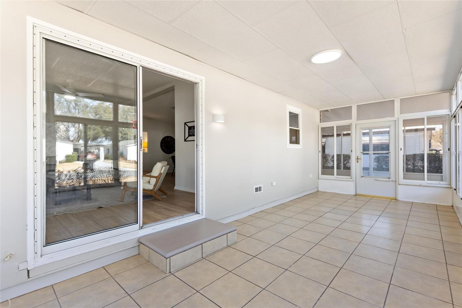 LADY LAKE ORANGE BLOSSOM GARDENS UNIT 12 - Residential