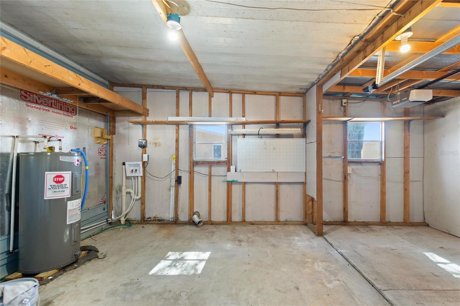 LADY LAKE ORANGE BLOSSOM GARDENS UNIT 12 - Residential