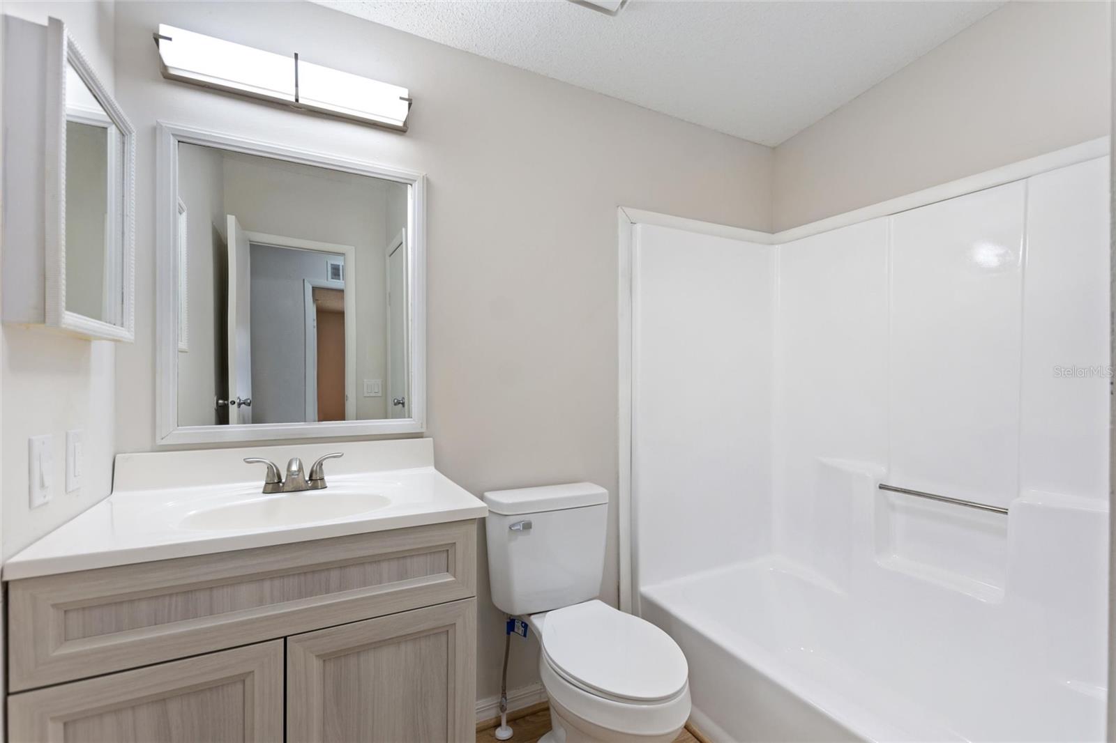 LADY LAKE ORANGE BLOSSOM GARDENS UNIT 12 - Residential