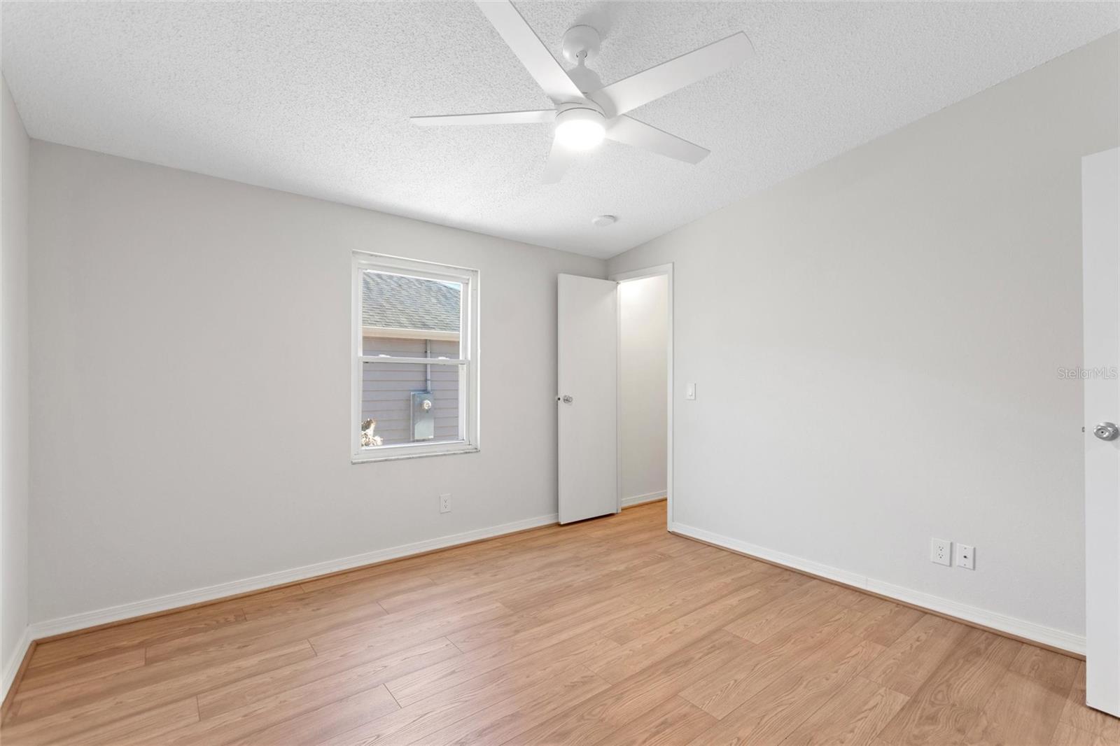 LADY LAKE ORANGE BLOSSOM GARDENS UNIT 12 - Residential