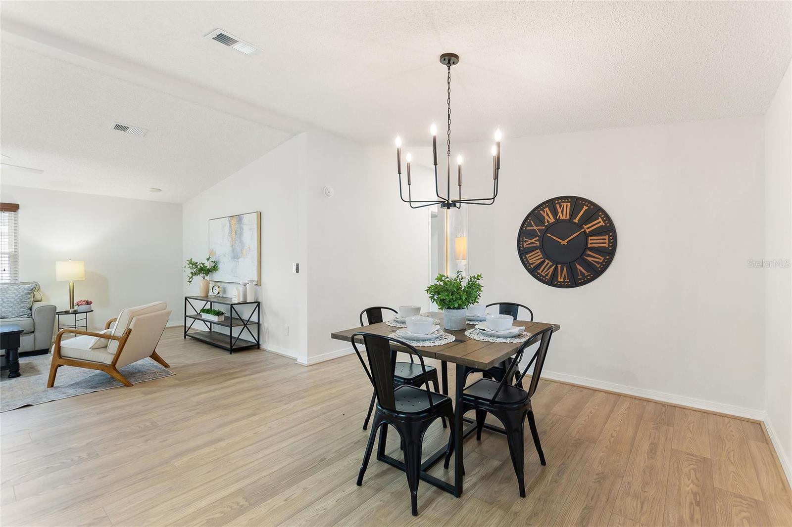 LADY LAKE ORANGE BLOSSOM GARDENS UNIT 12 - Residential