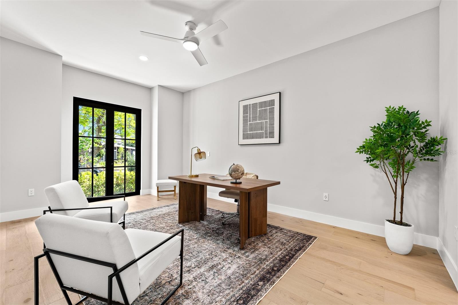 COLLEGE PARK - Residential