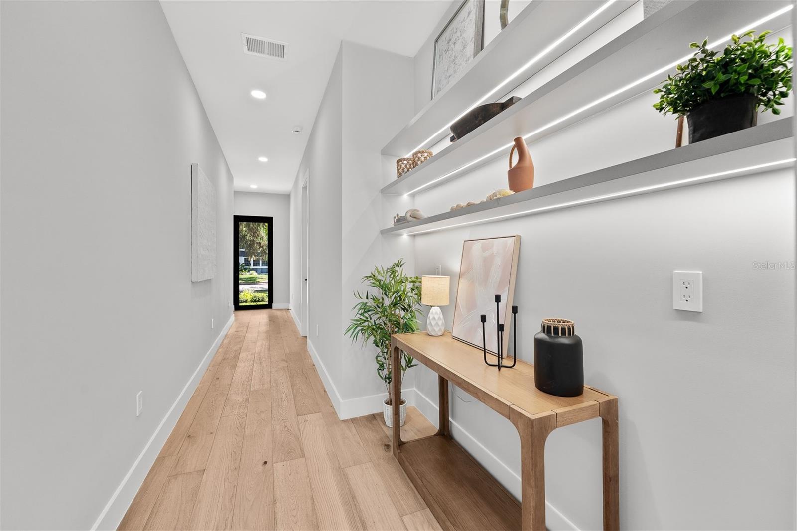 COLLEGE PARK - Residential
