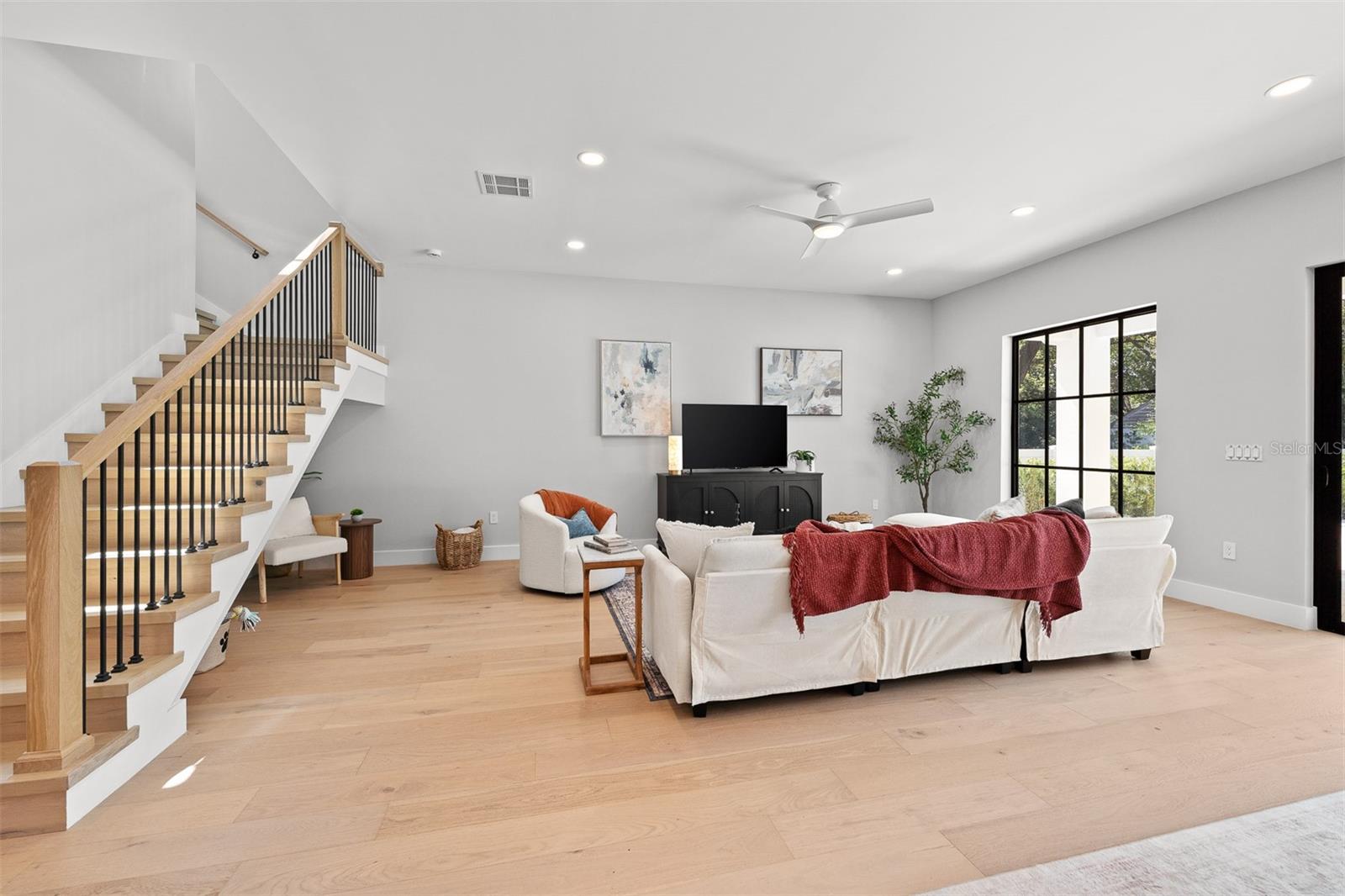 COLLEGE PARK - Residential