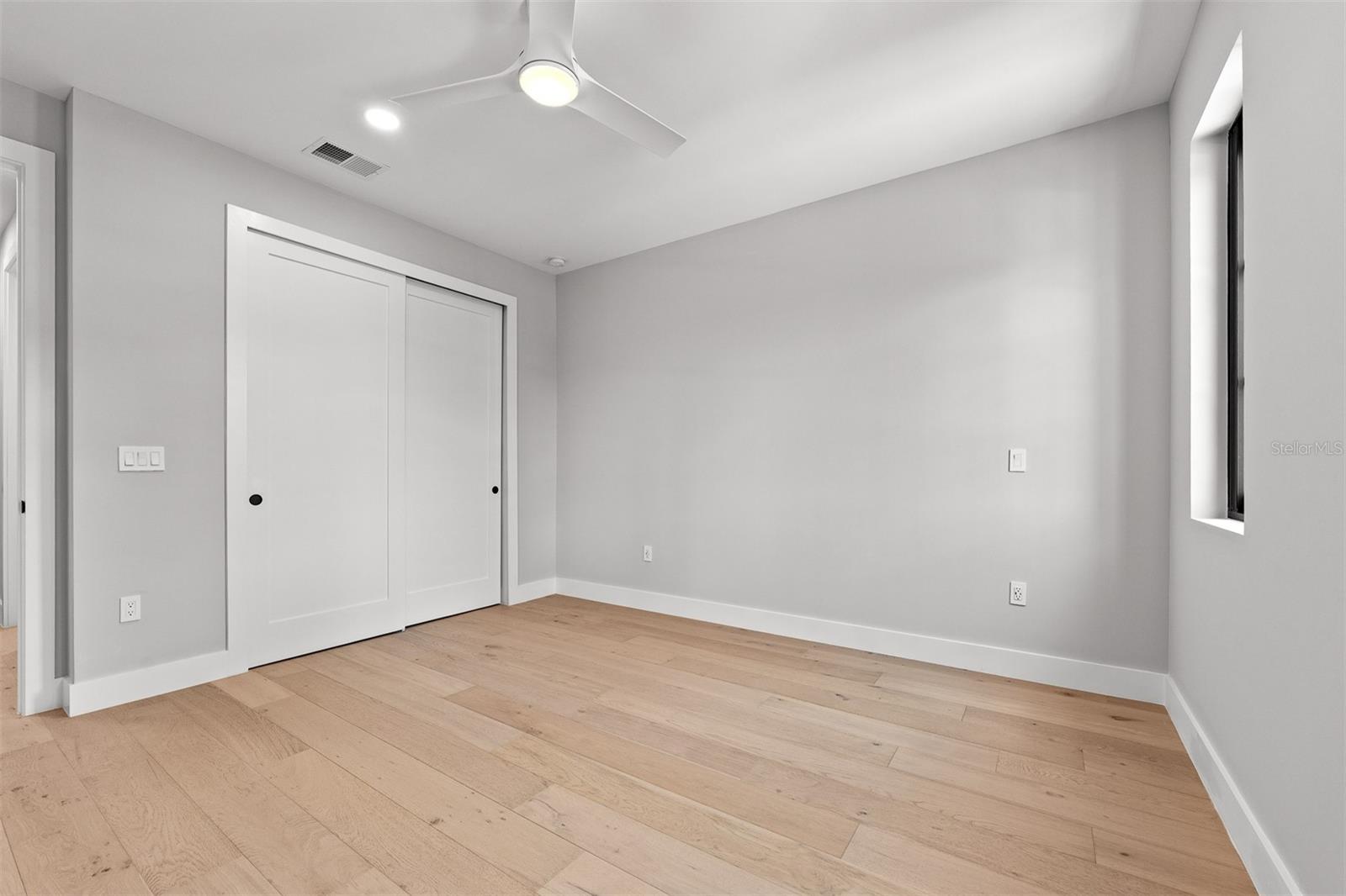 COLLEGE PARK - Residential