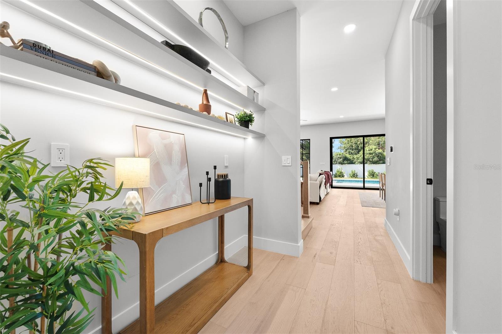 COLLEGE PARK - Residential