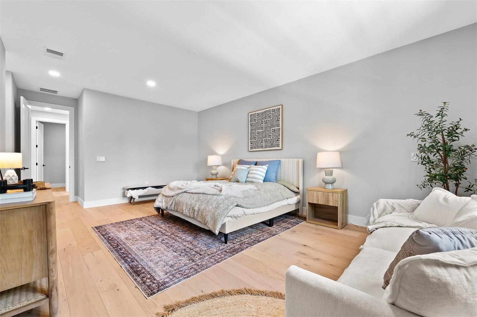 COLLEGE PARK - Residential