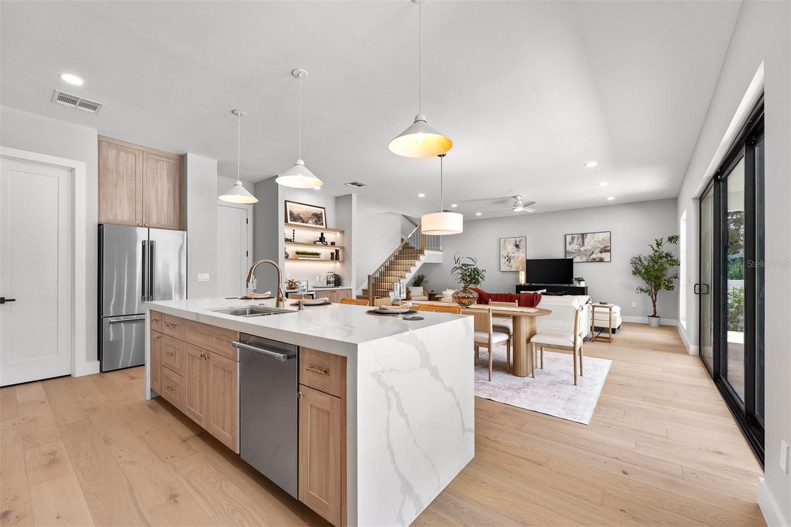 COLLEGE PARK - Residential
