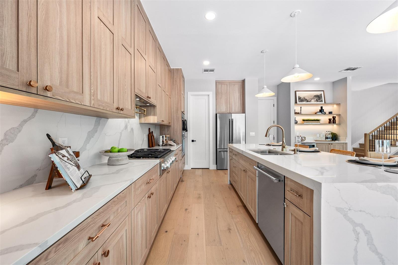 COLLEGE PARK - Residential