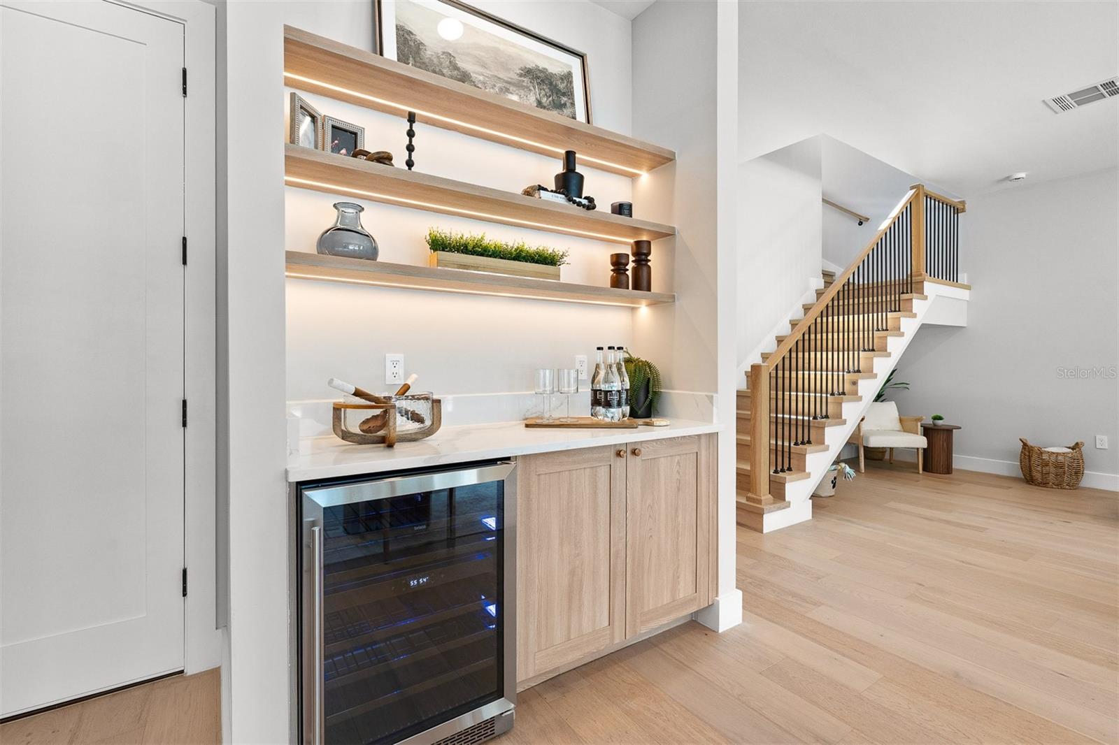 COLLEGE PARK - Residential