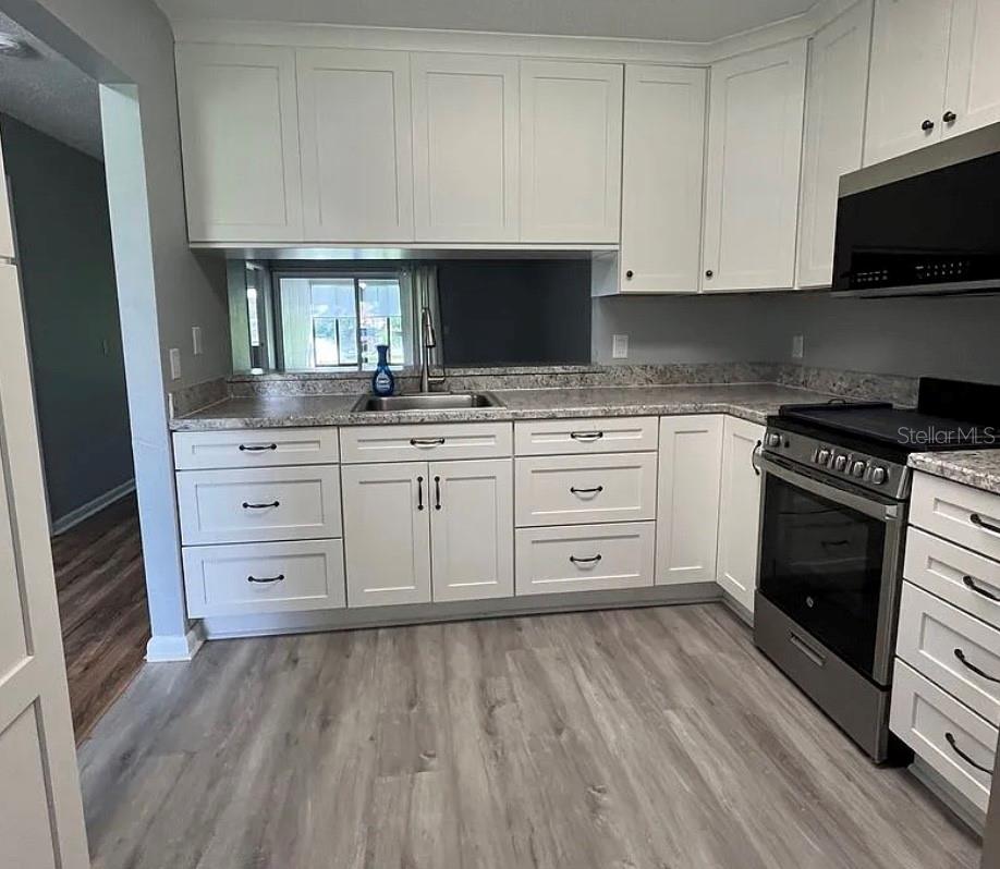KINGS COLONY - Residential