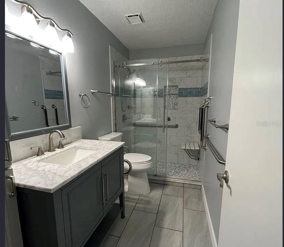 KINGS COLONY - Residential
