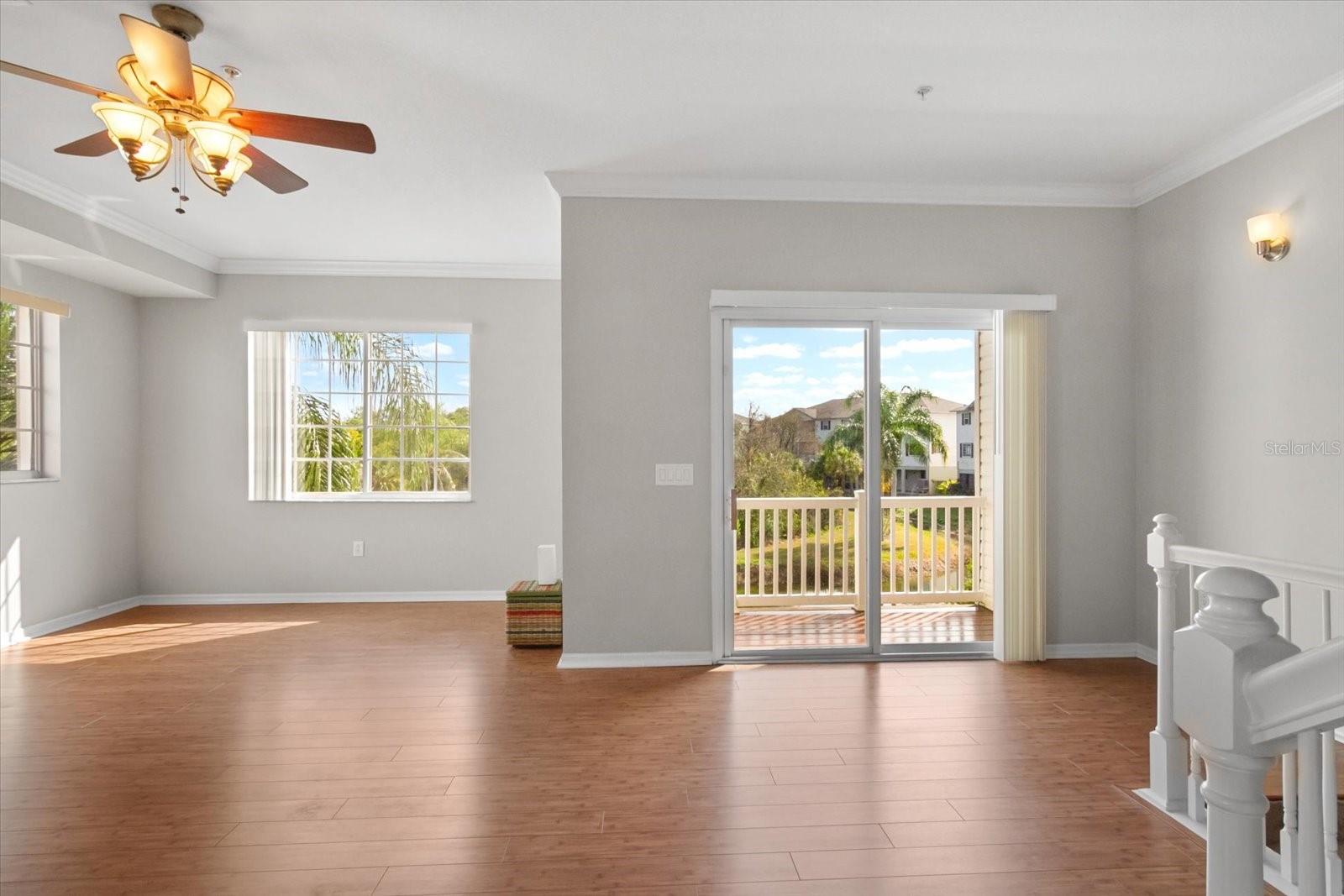 RIVERBAY TWNHMS PH ONE - Residential