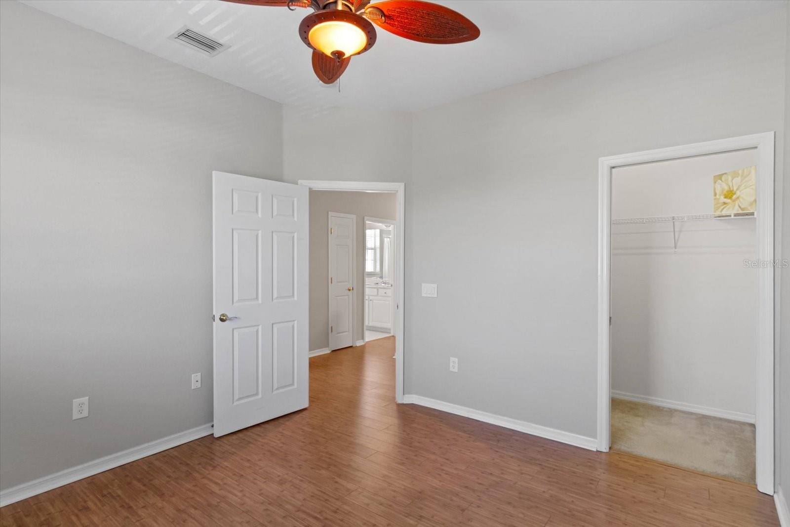 RIVERBAY TWNHMS PH ONE - Residential