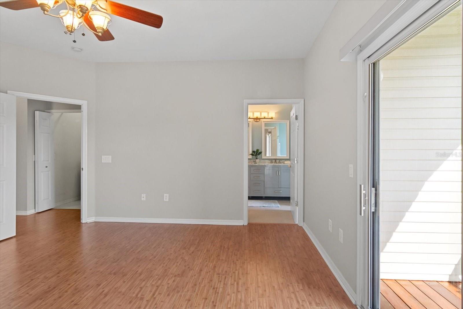 RIVERBAY TWNHMS PH ONE - Residential