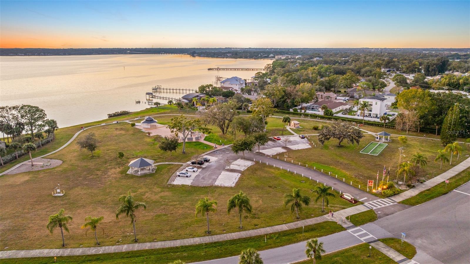 SEASIDE ESTATES - Residential