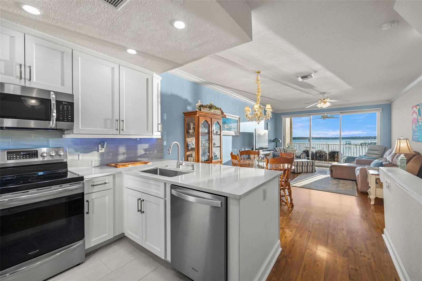 SEASIDE ESTATES - Residential