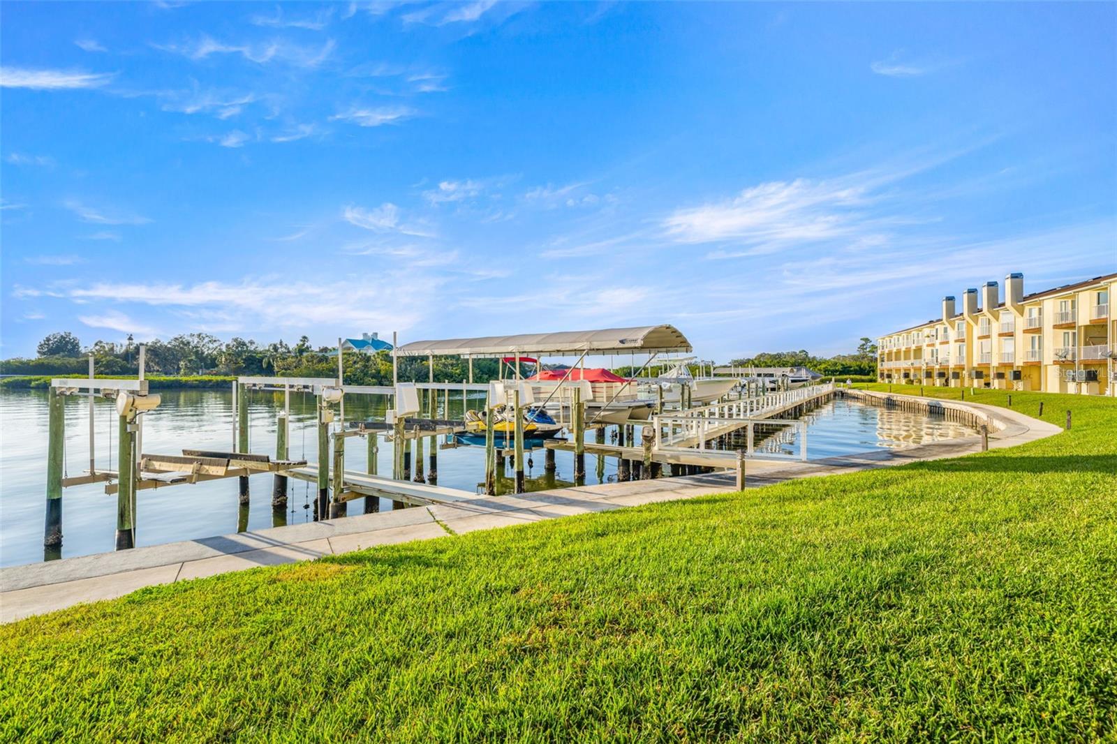 SEASIDE ESTATES - Residential