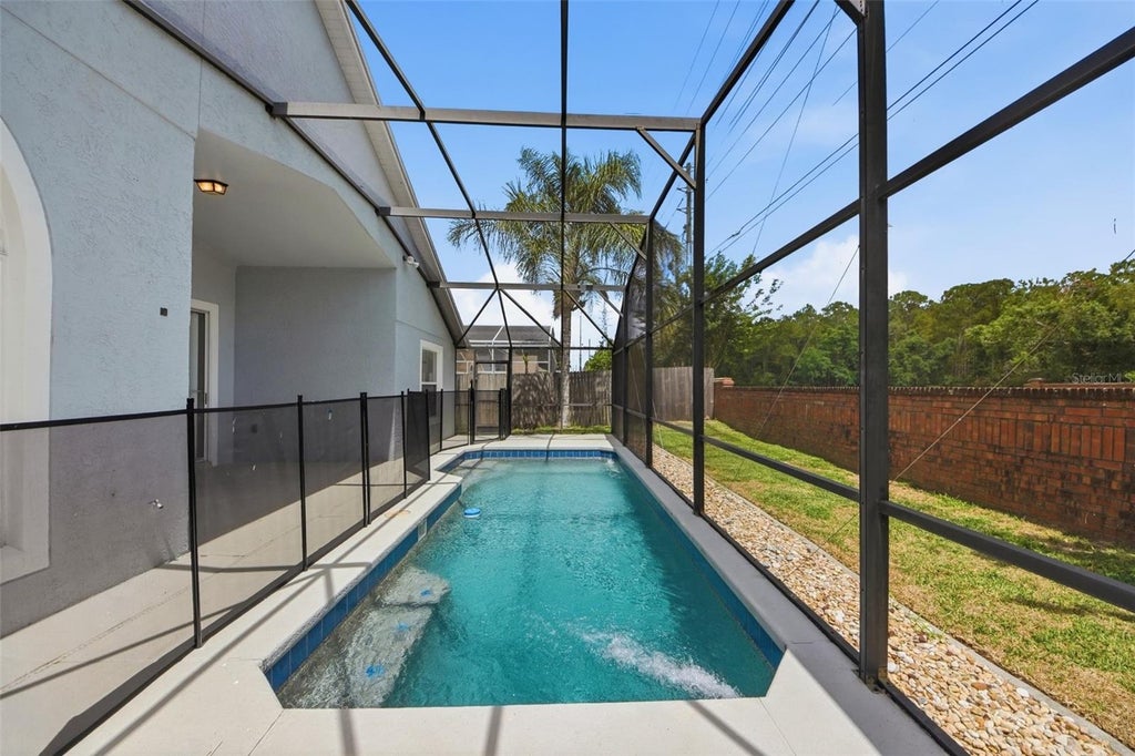 Photo of 3724 Becontree Place, Oviedo, FL 32765 (MLS # O6419119)