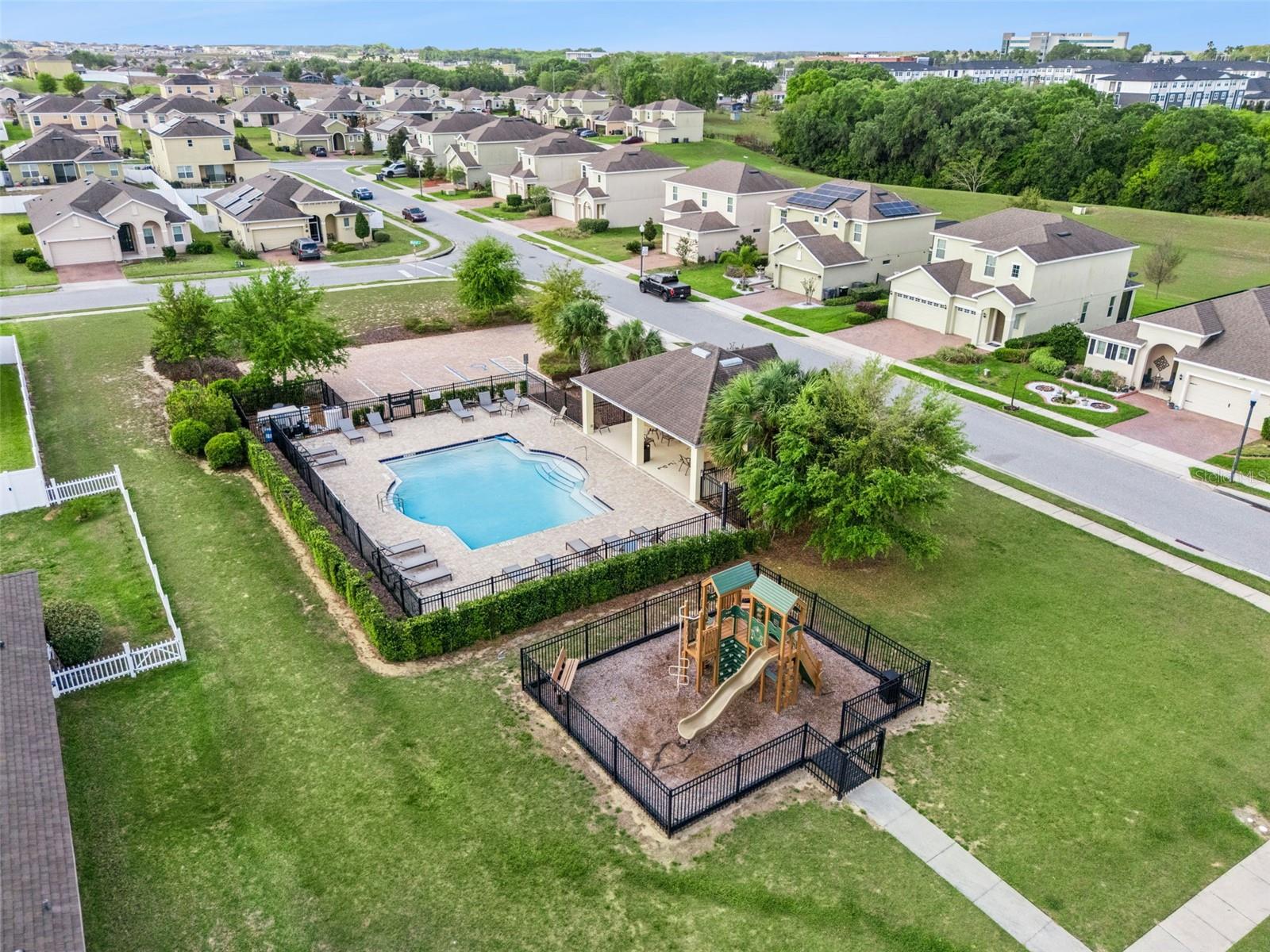 CARLISLE GRAND PH 2 - Residential