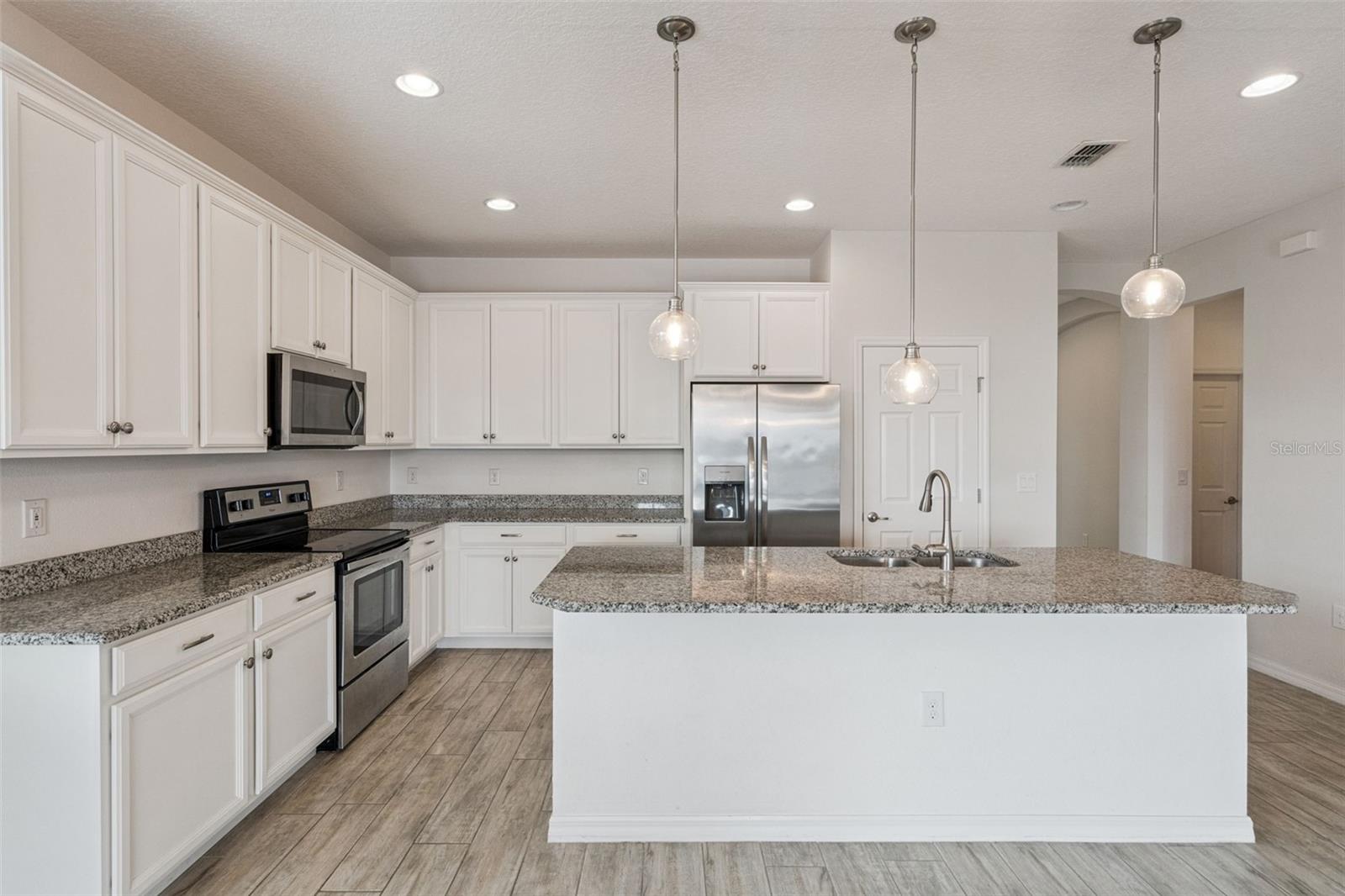 CARLISLE GRAND PH 2 - Residential