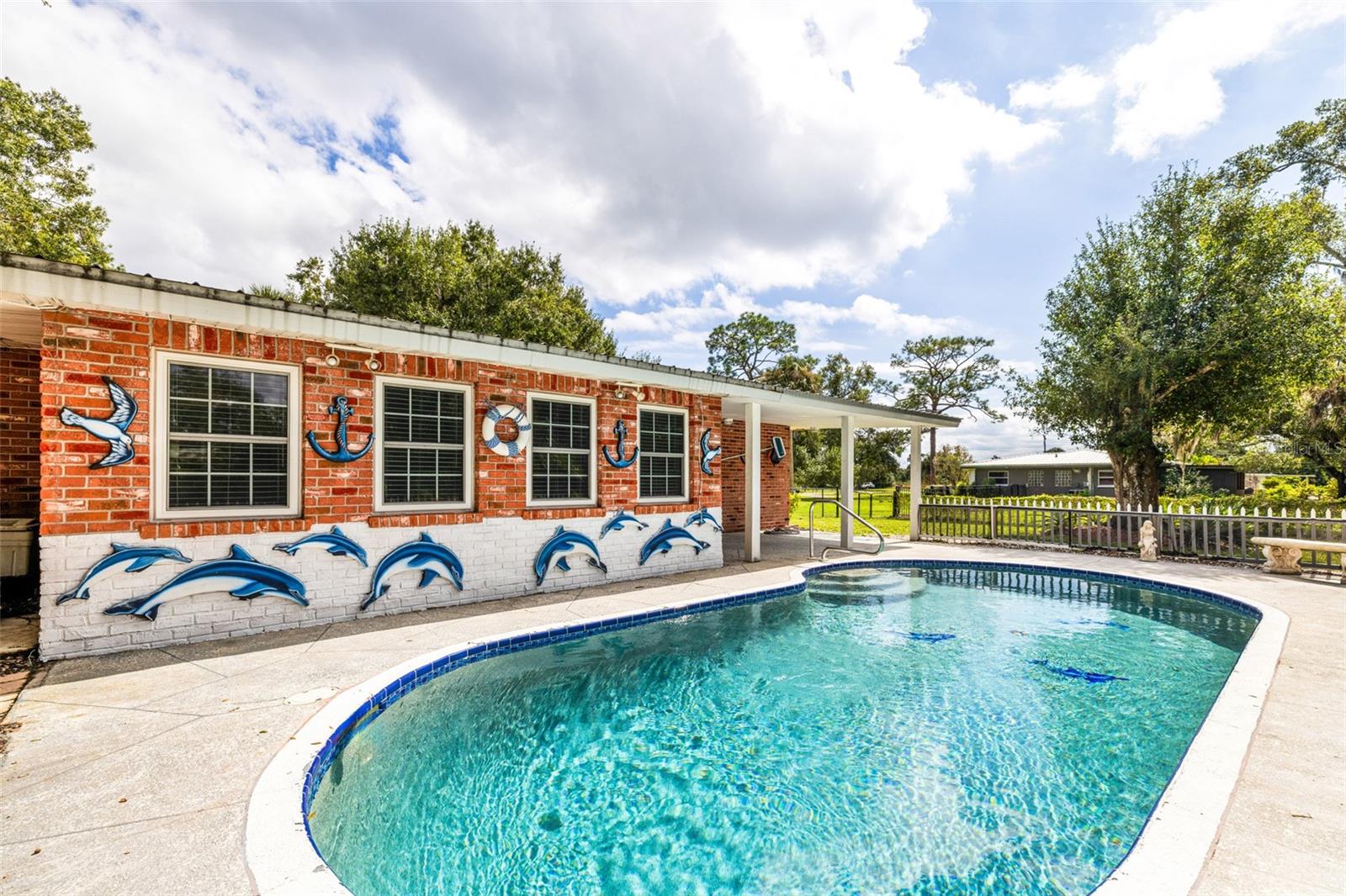 COLONIAL ACRES - Residential