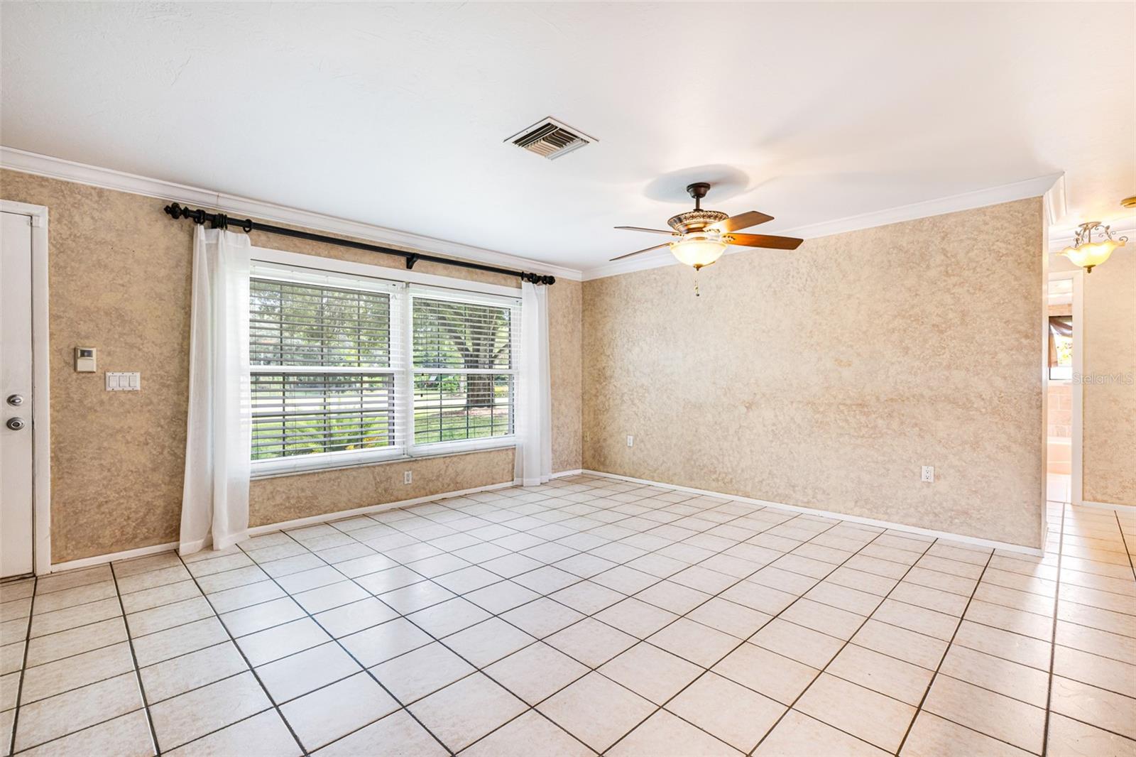 COLONIAL ACRES - Residential