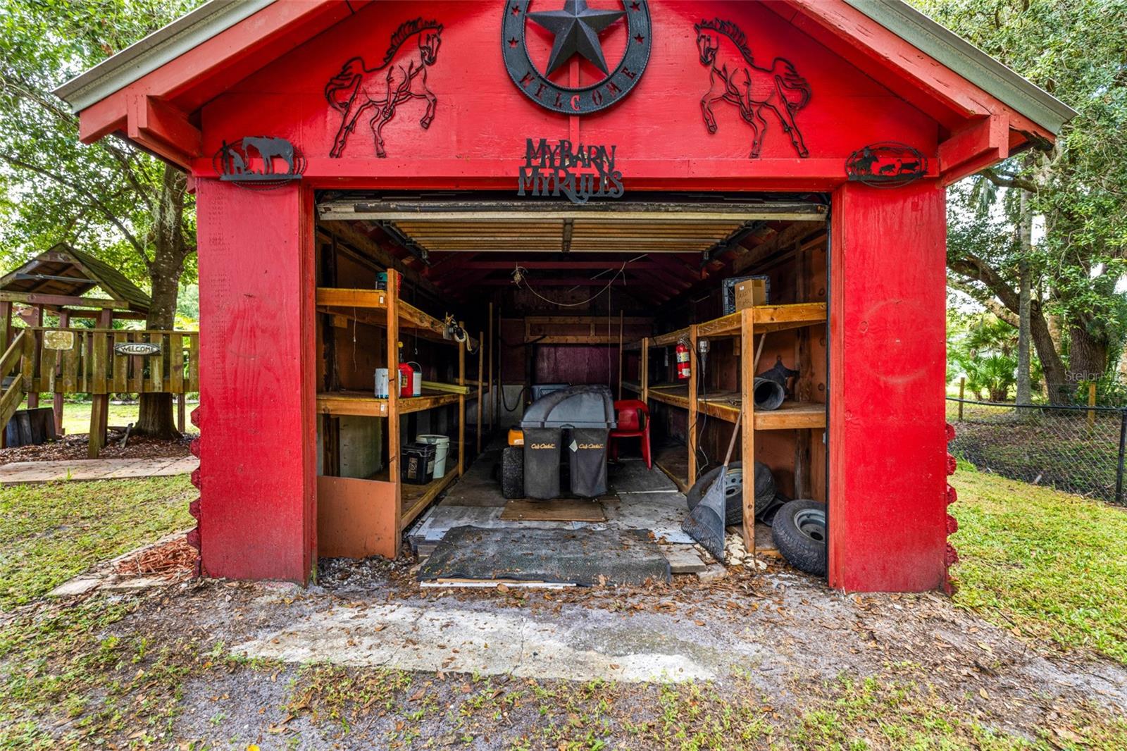 COLONIAL ACRES - Residential