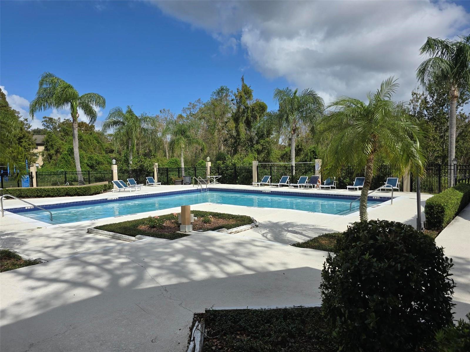 LANDING A CONDO - Residential