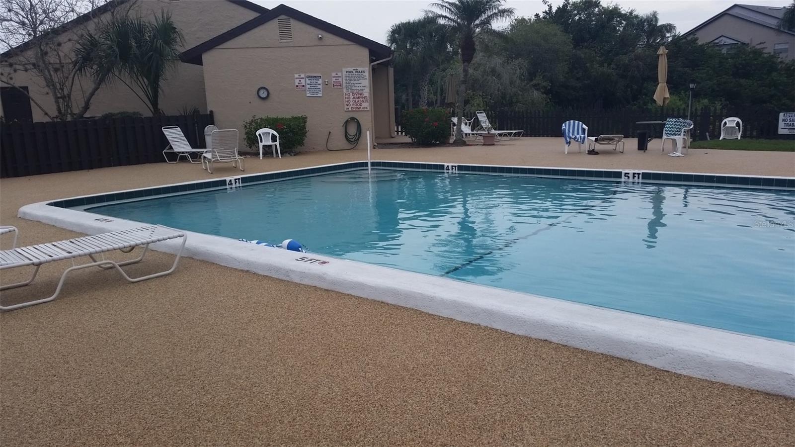 HIDDEN LAKE VLG - Residential Lease