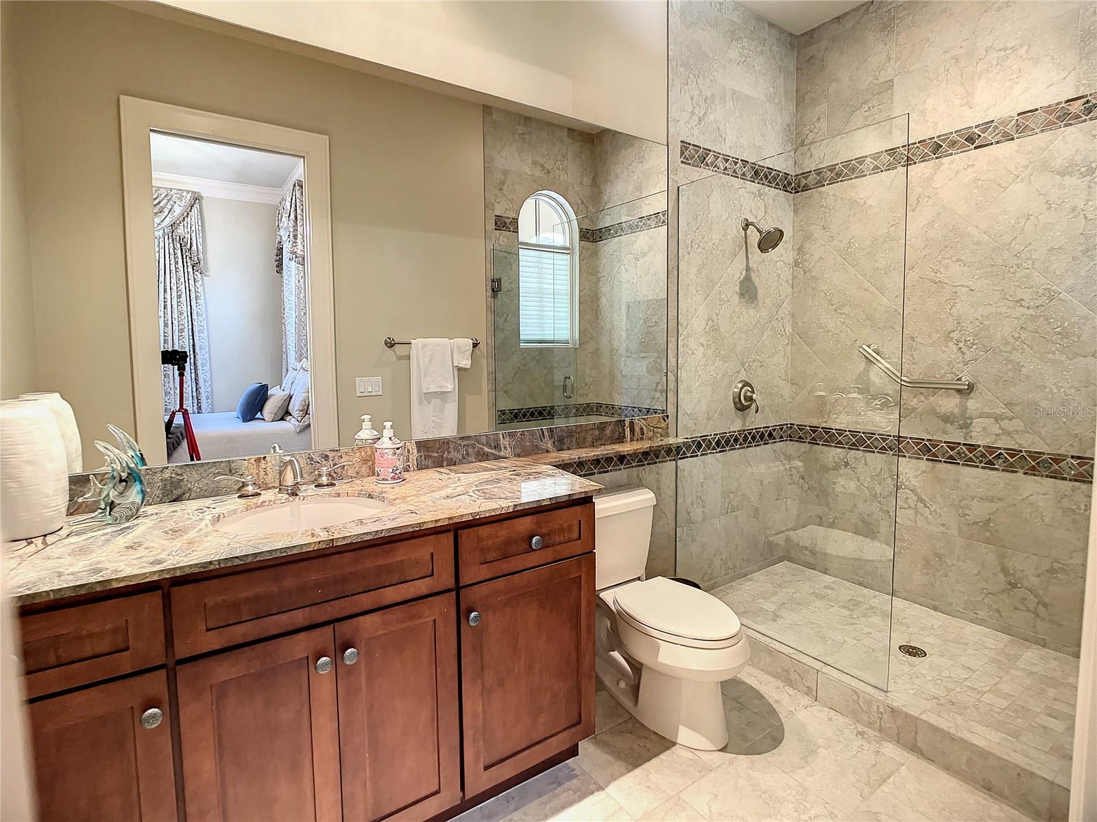 LAKE CLUB PH I - Residential