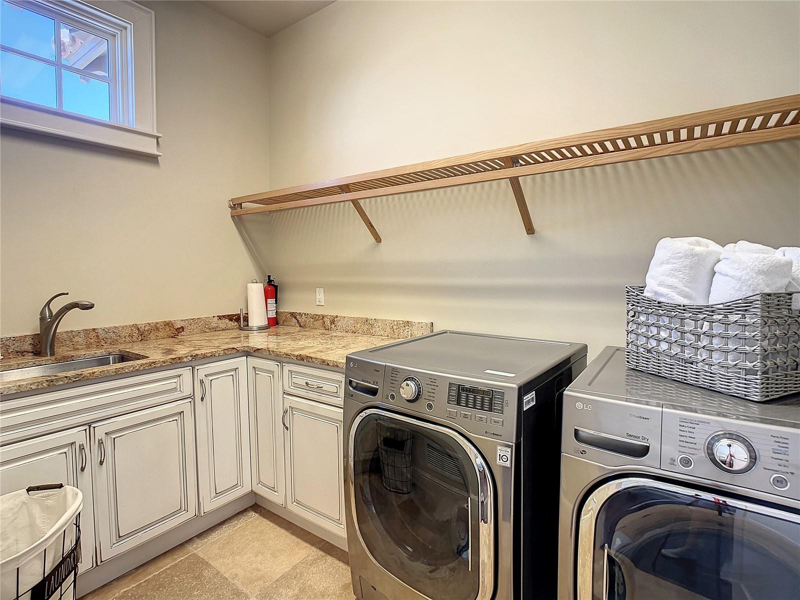 LAKE CLUB PH I - Residential