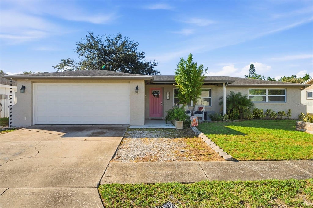 Photo of 6703 Ranchwood Loop, New Port Richey, FL 34653 (MLS # W7890535)