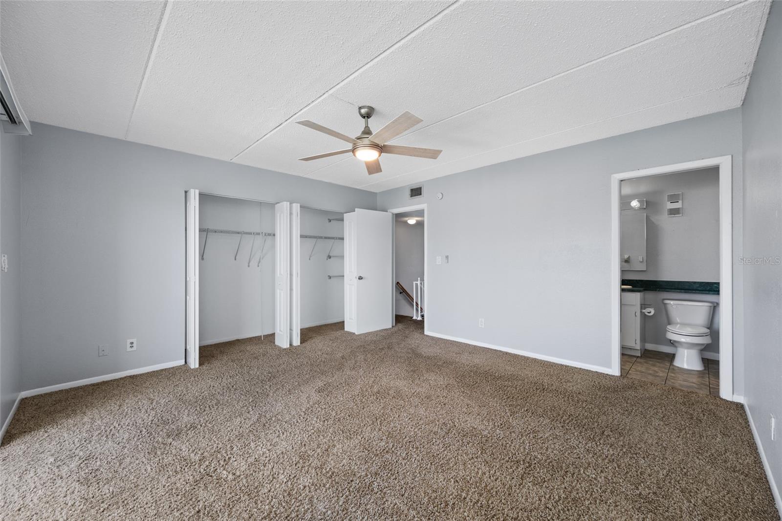 CAPRI LAGOONS CONDO - Residential