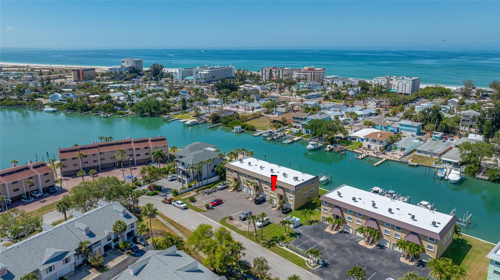 CAPRI LAGOONS CONDO - Residential