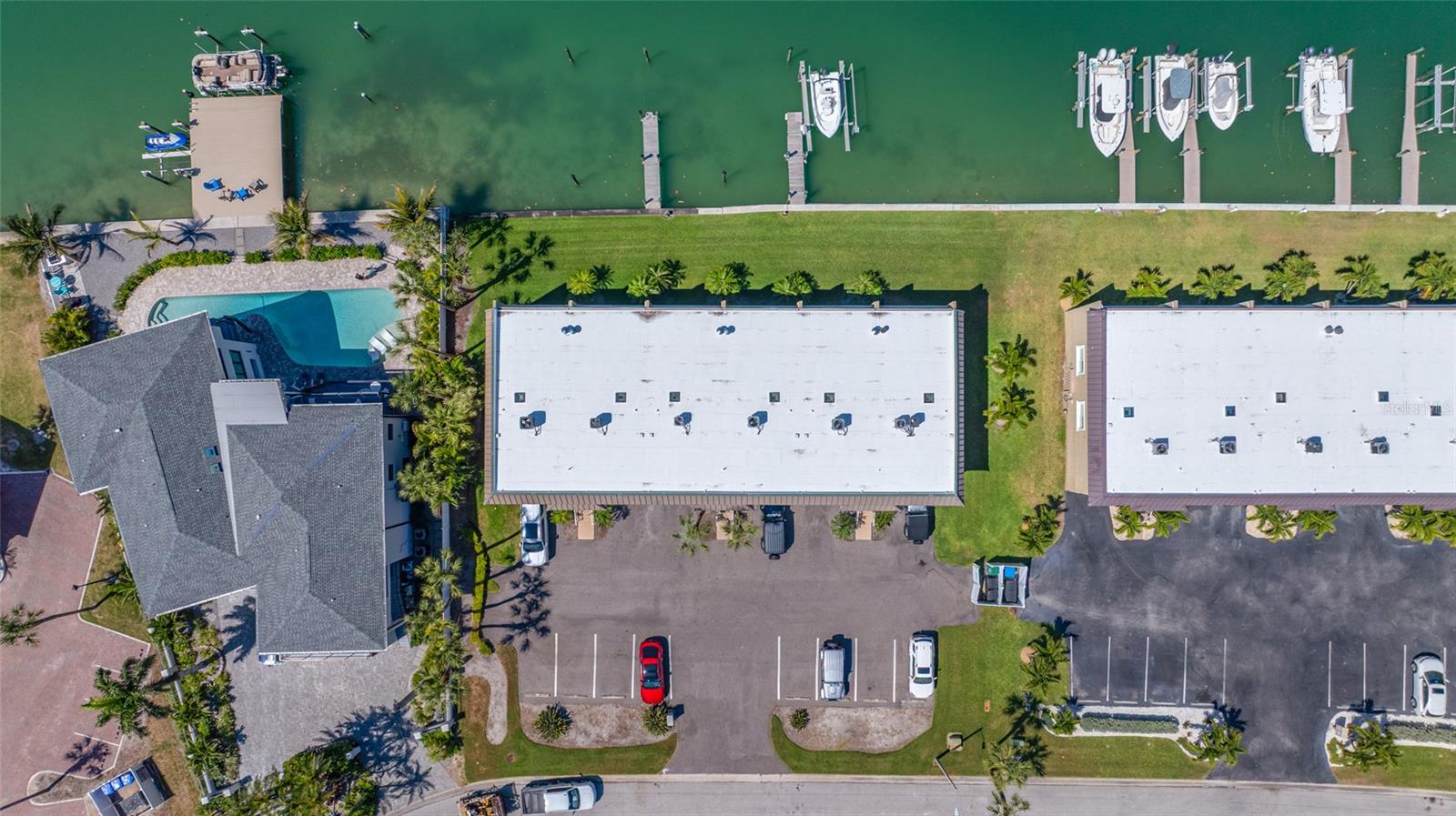CAPRI LAGOONS CONDO - Residential