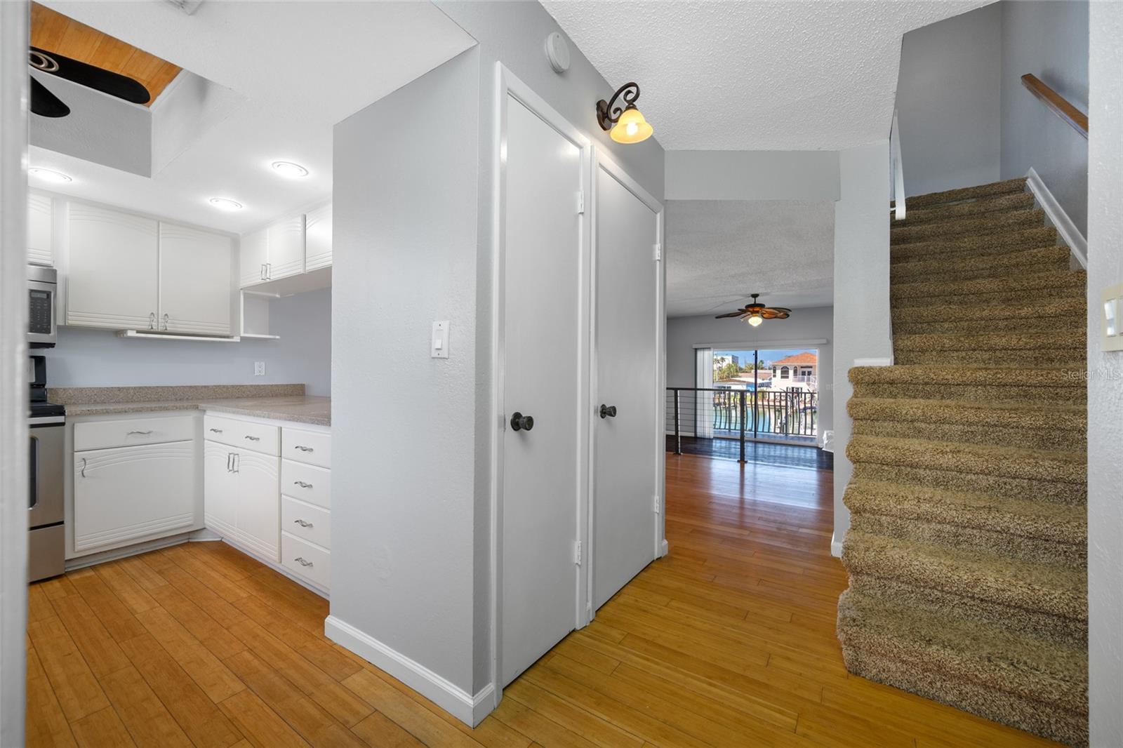 CAPRI LAGOONS CONDO - Residential