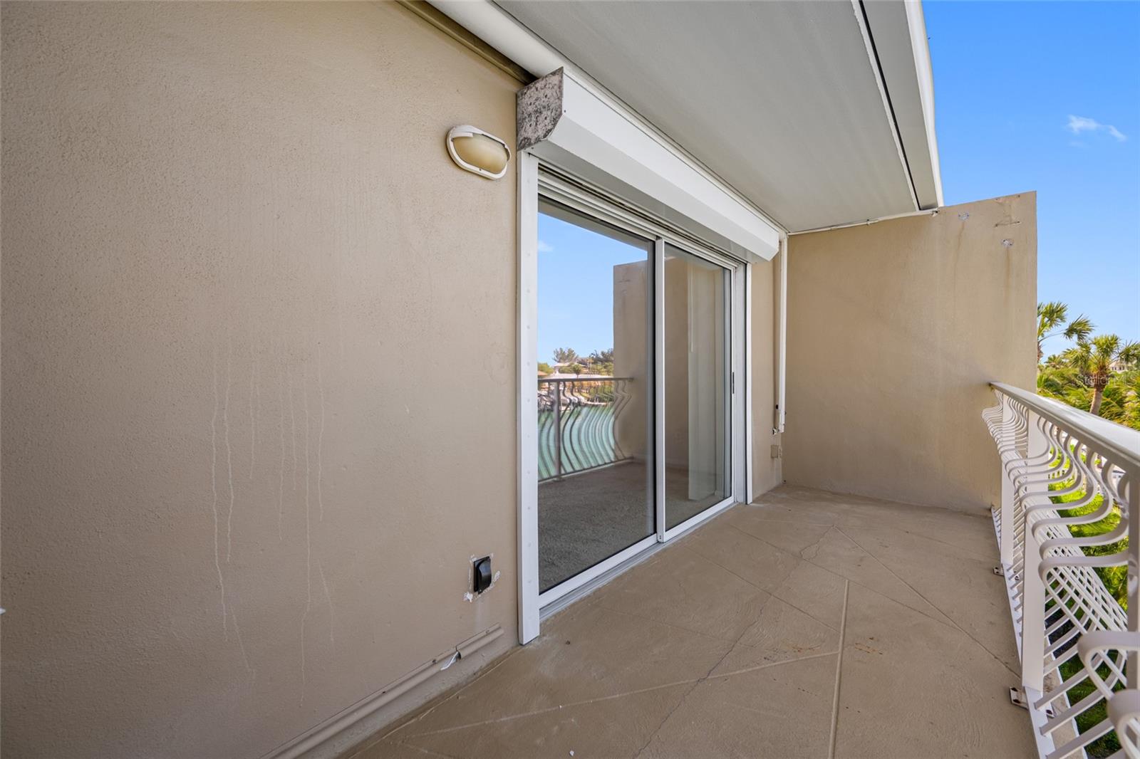 CAPRI LAGOONS CONDO - Residential