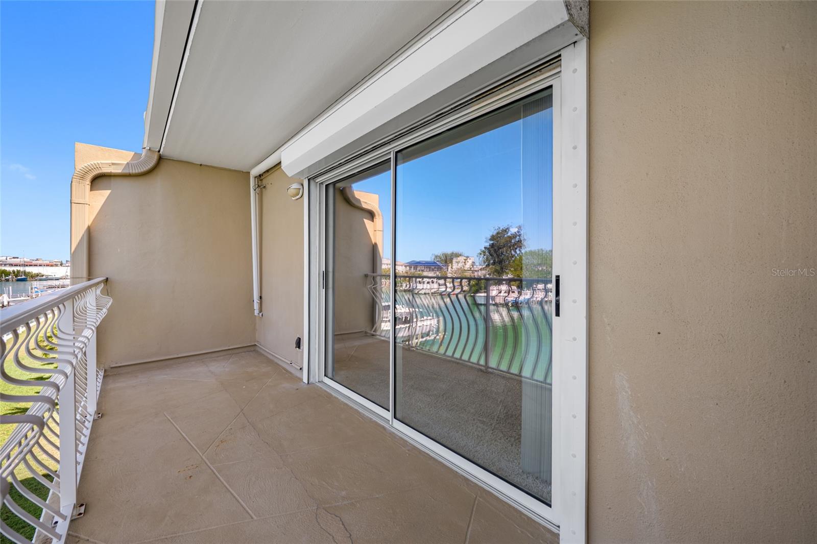 CAPRI LAGOONS CONDO - Residential