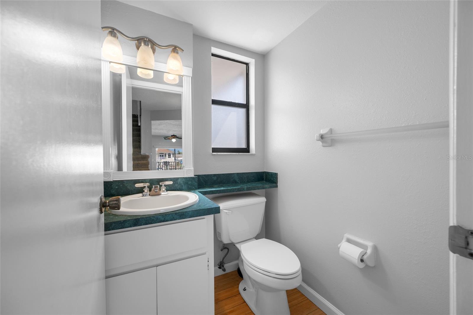 CAPRI LAGOONS CONDO - Residential