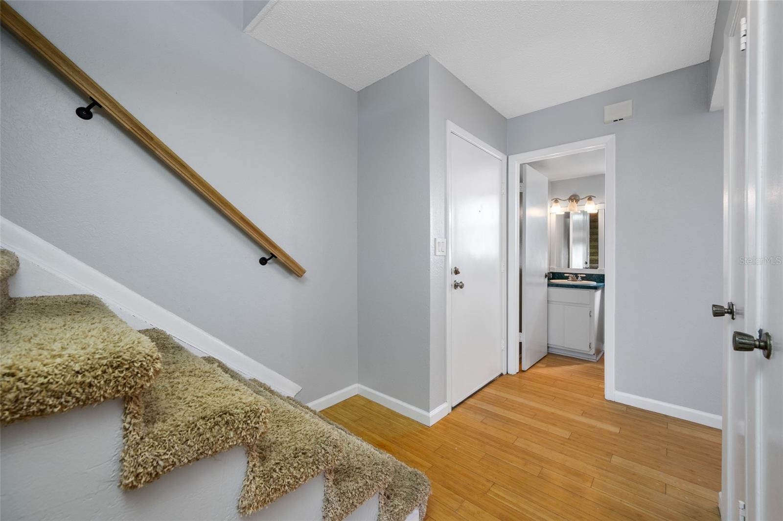 CAPRI LAGOONS CONDO - Residential