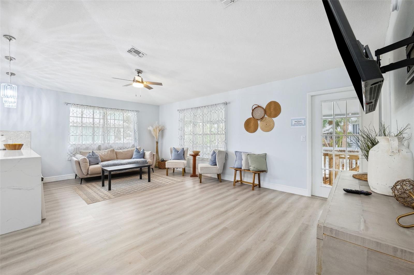 LUANA ISLES 1ST ADD - Residential