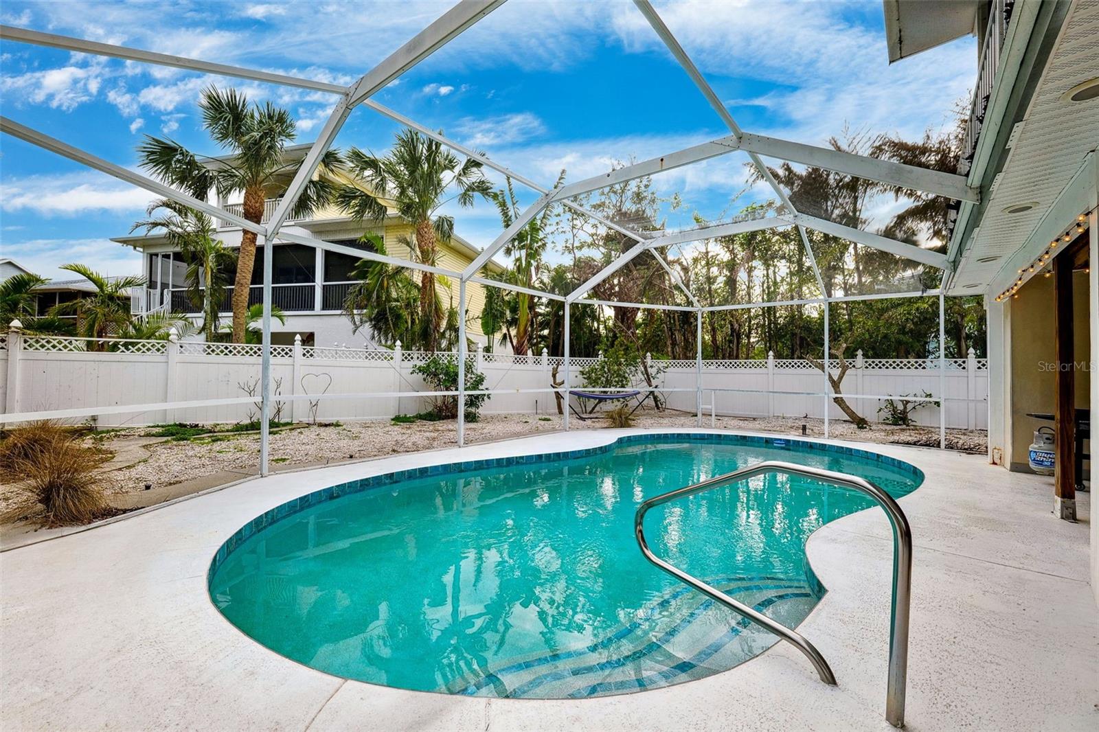 LUANA ISLES 1ST ADD - Residential