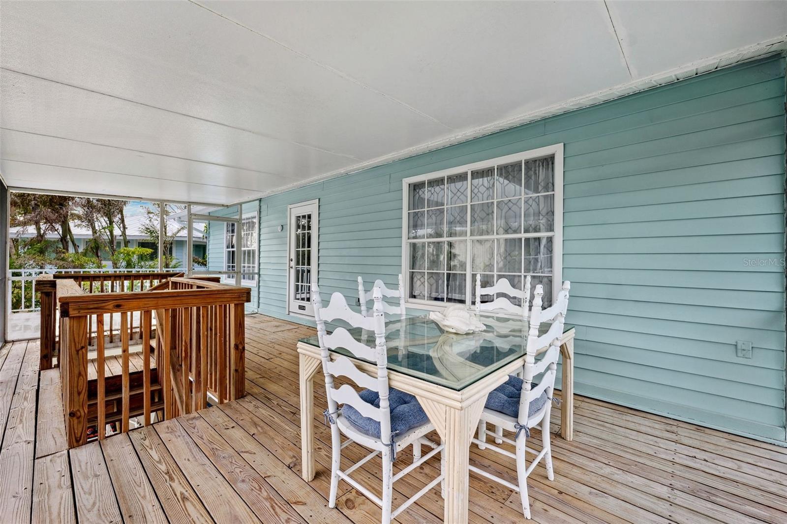 LUANA ISLES 1ST ADD - Residential