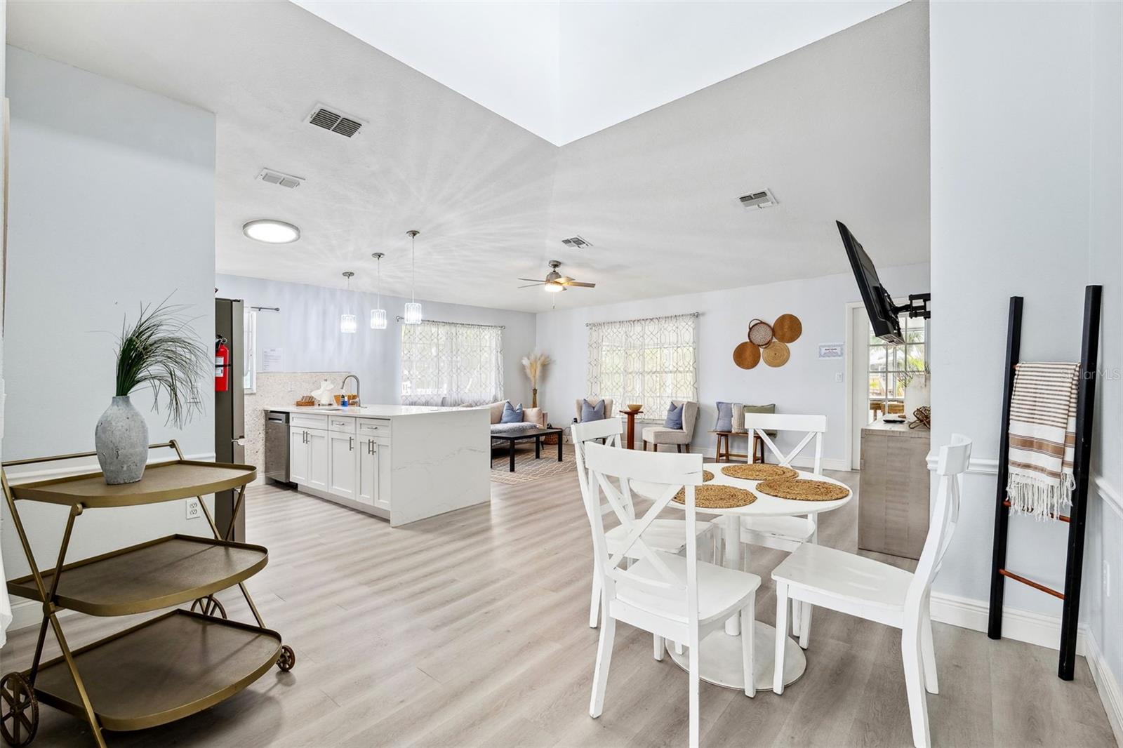 LUANA ISLES 1ST ADD - Residential
